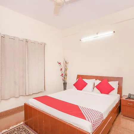 Hotel Oyo 9702 Hebbal
